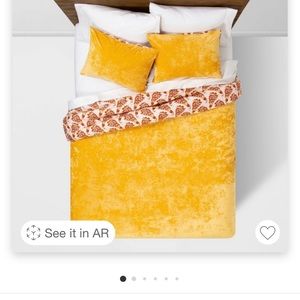 Never Used Comforter Set -Target- Queen